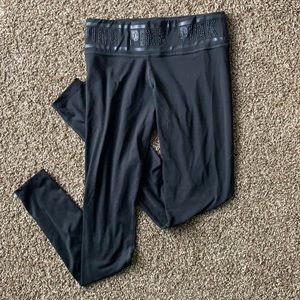 PINK xs black ultimate yoga leggings w rhinestones